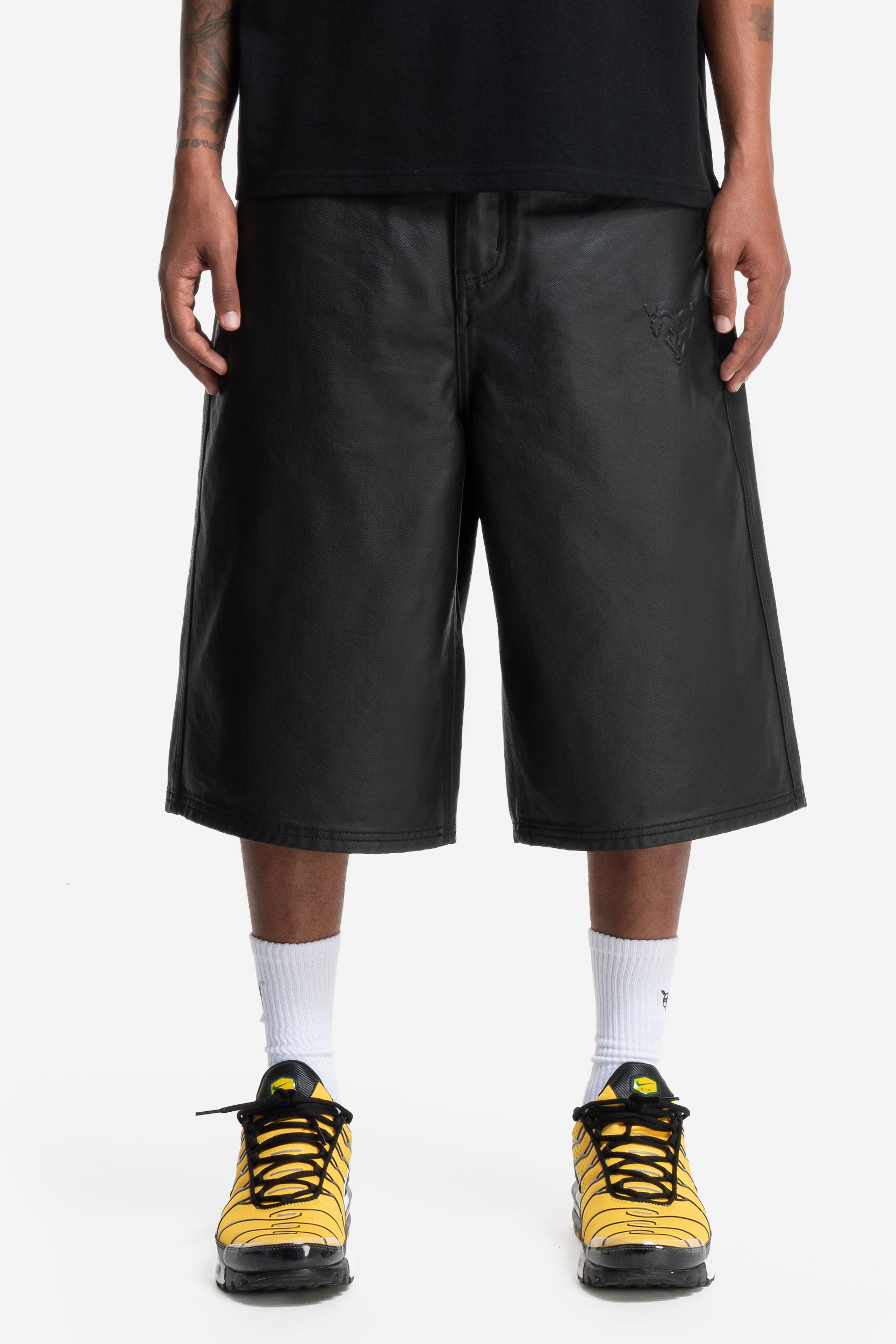 DISTINCTIVE COATED JORTS BLACK