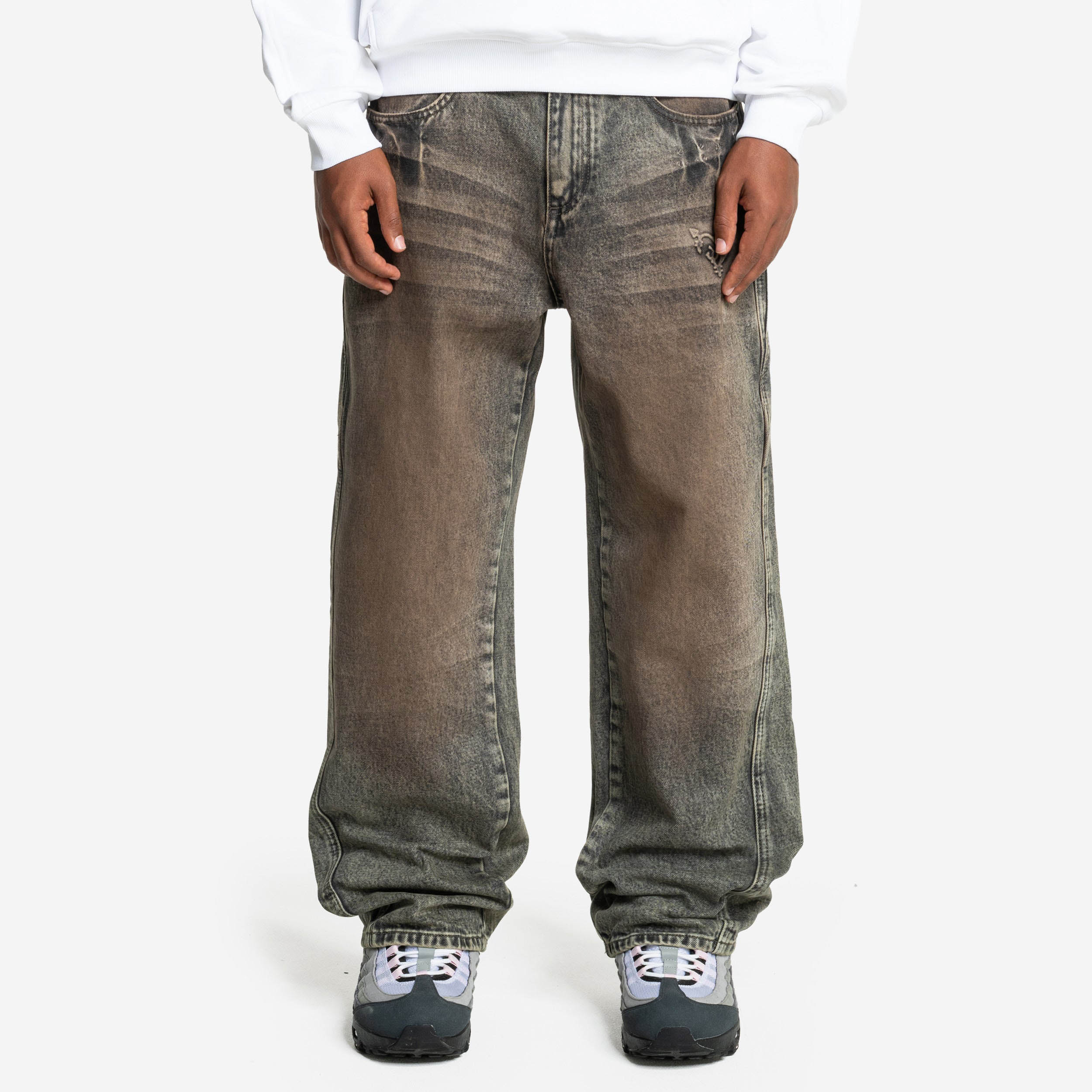 DISTINCTIVE DENIM RUSTY GREY