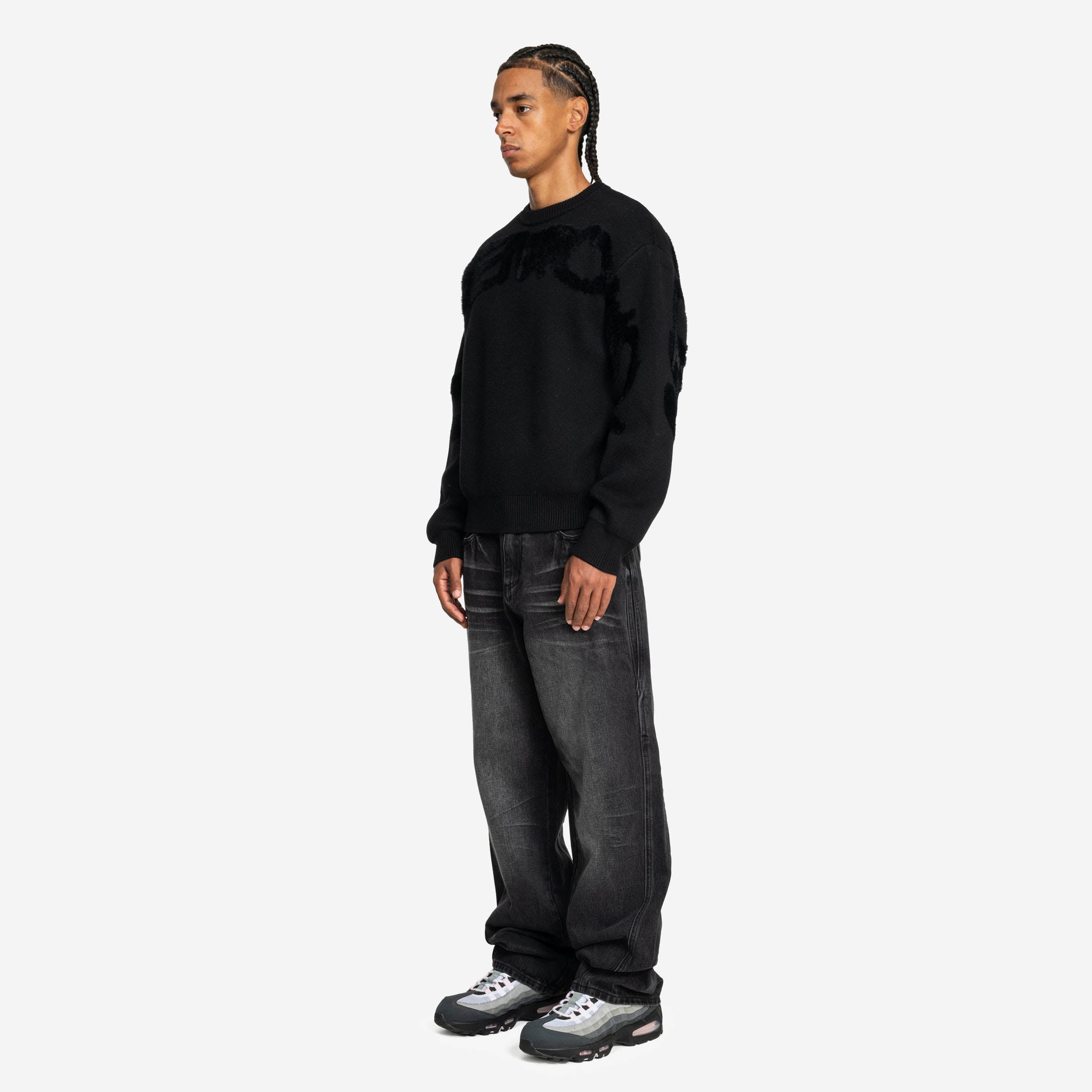 DISTINCTIVE DENIM BLACK