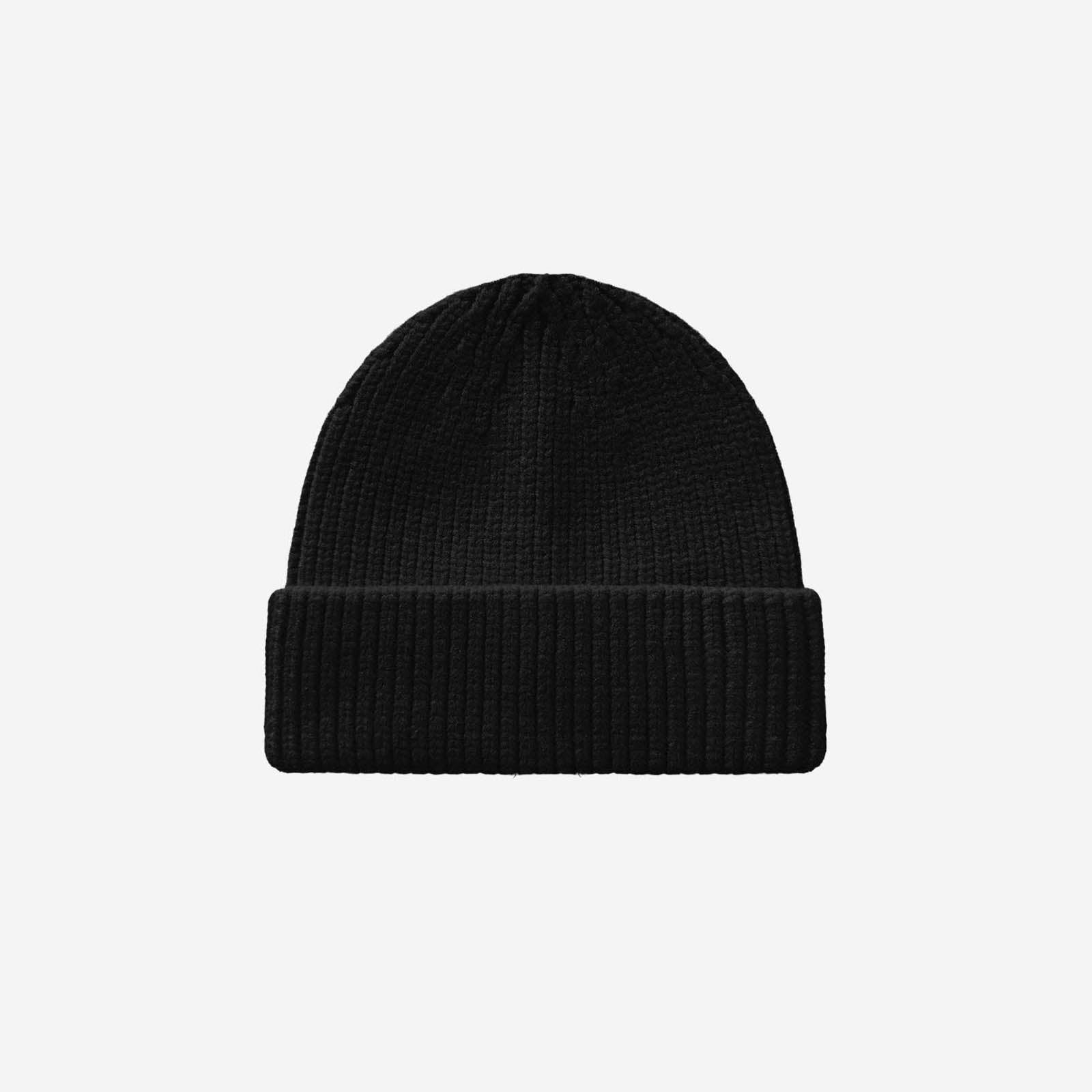 RIB KNIT BEANIE BLACK
