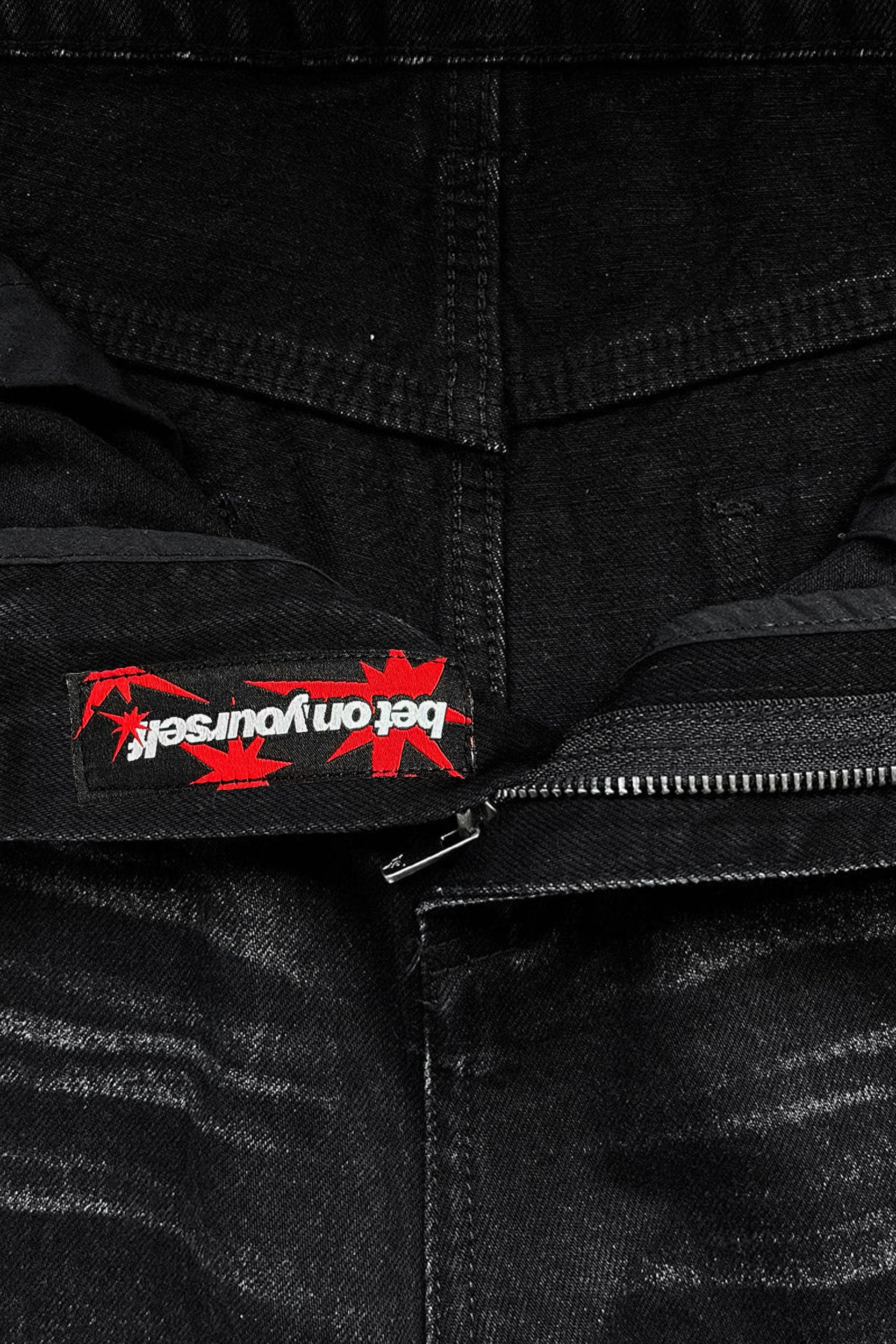 DISTINCTIVE DENIM BLACK