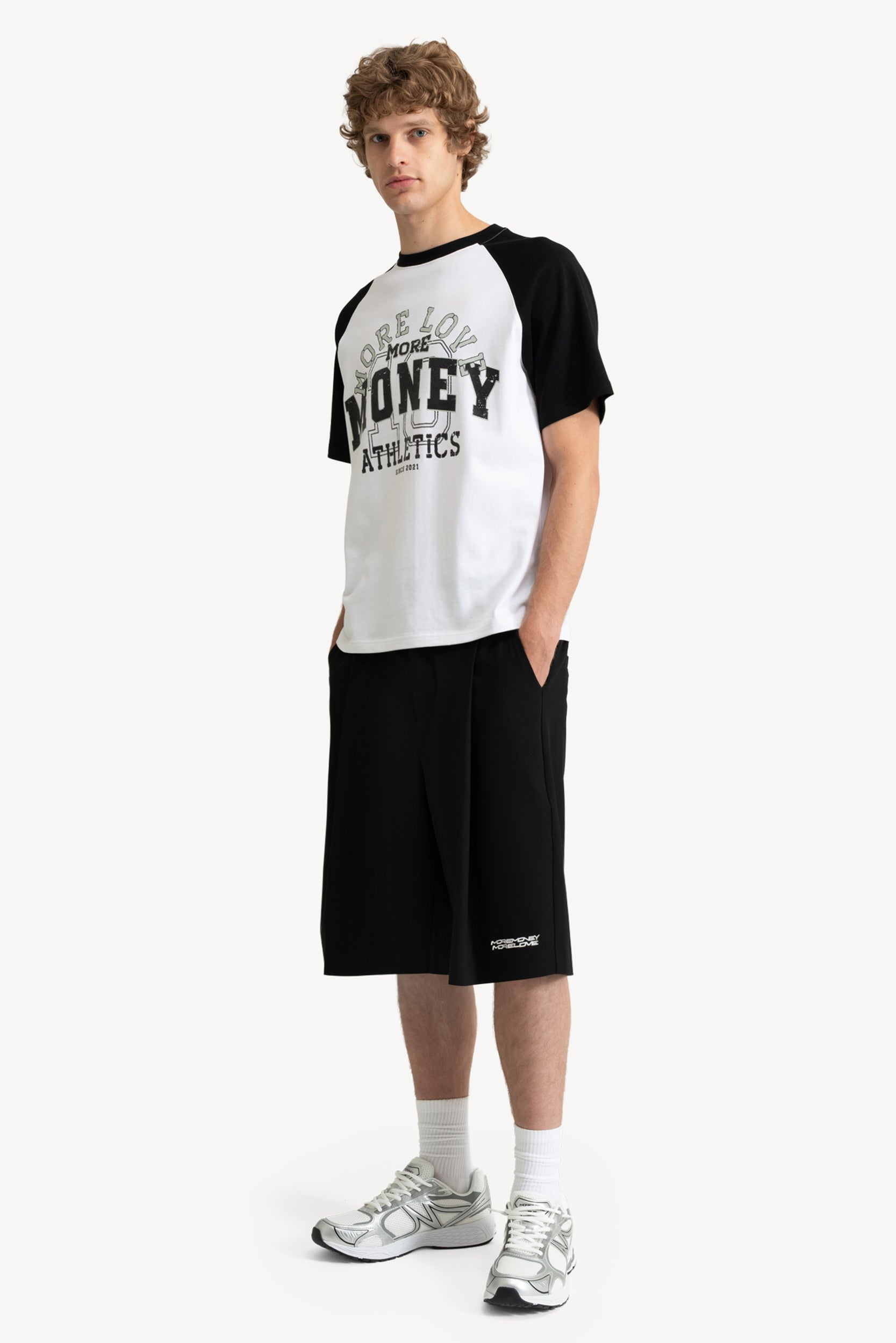 PLEATED SHORTS BLACK