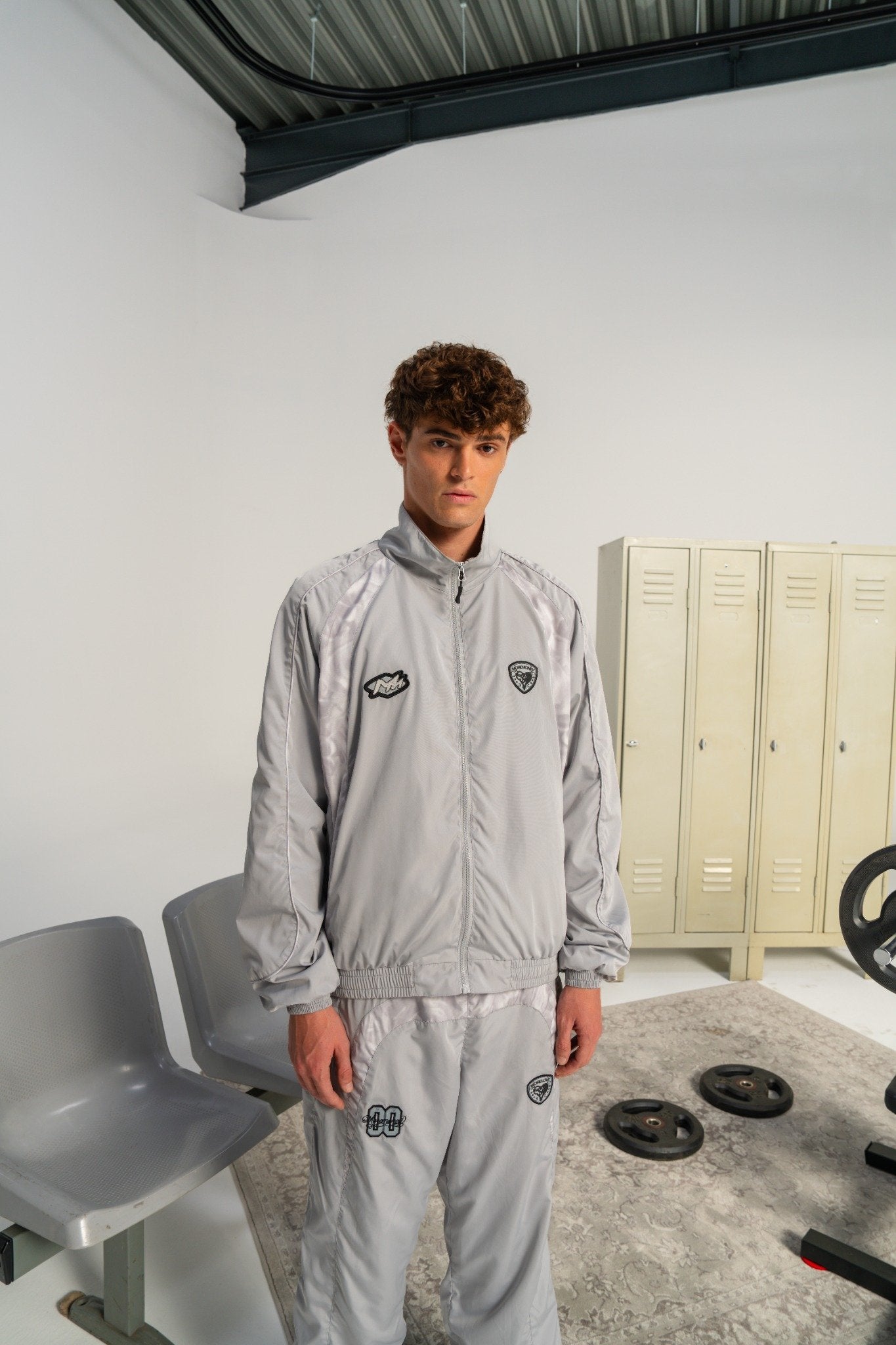 SIDELINE TRACK JACKET LIGHT GREY