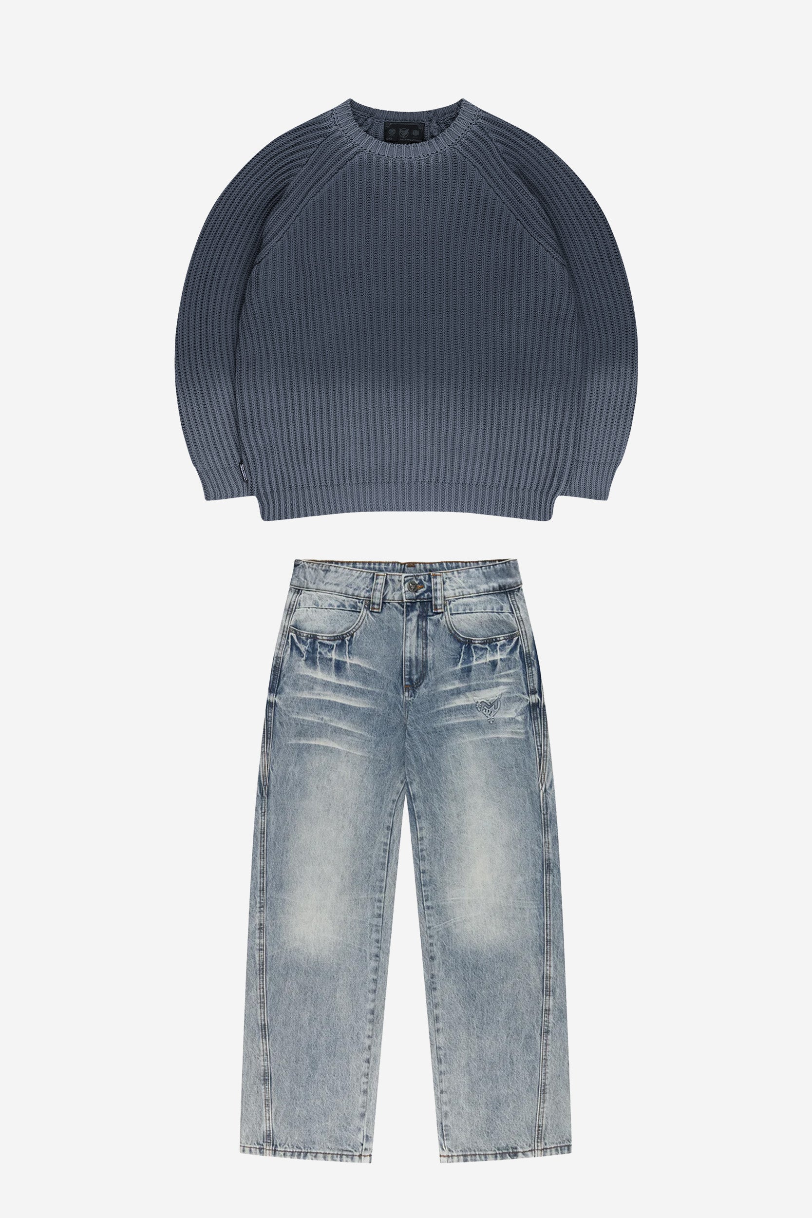 WASHED KNIT SWEATER ANTRACITE + DISTINCTIVE DENIM WASHED BLUE