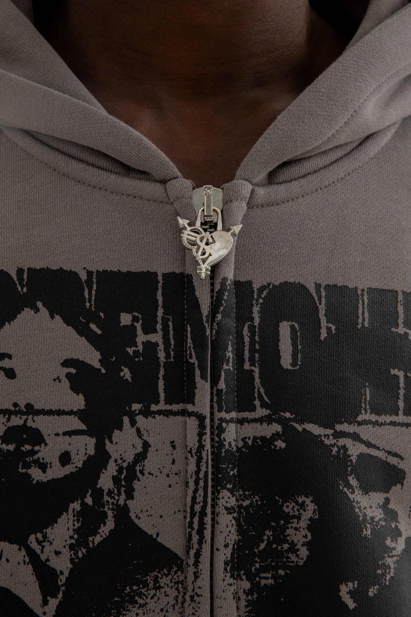 IDENTIFICATION ZIP DARK GREY 