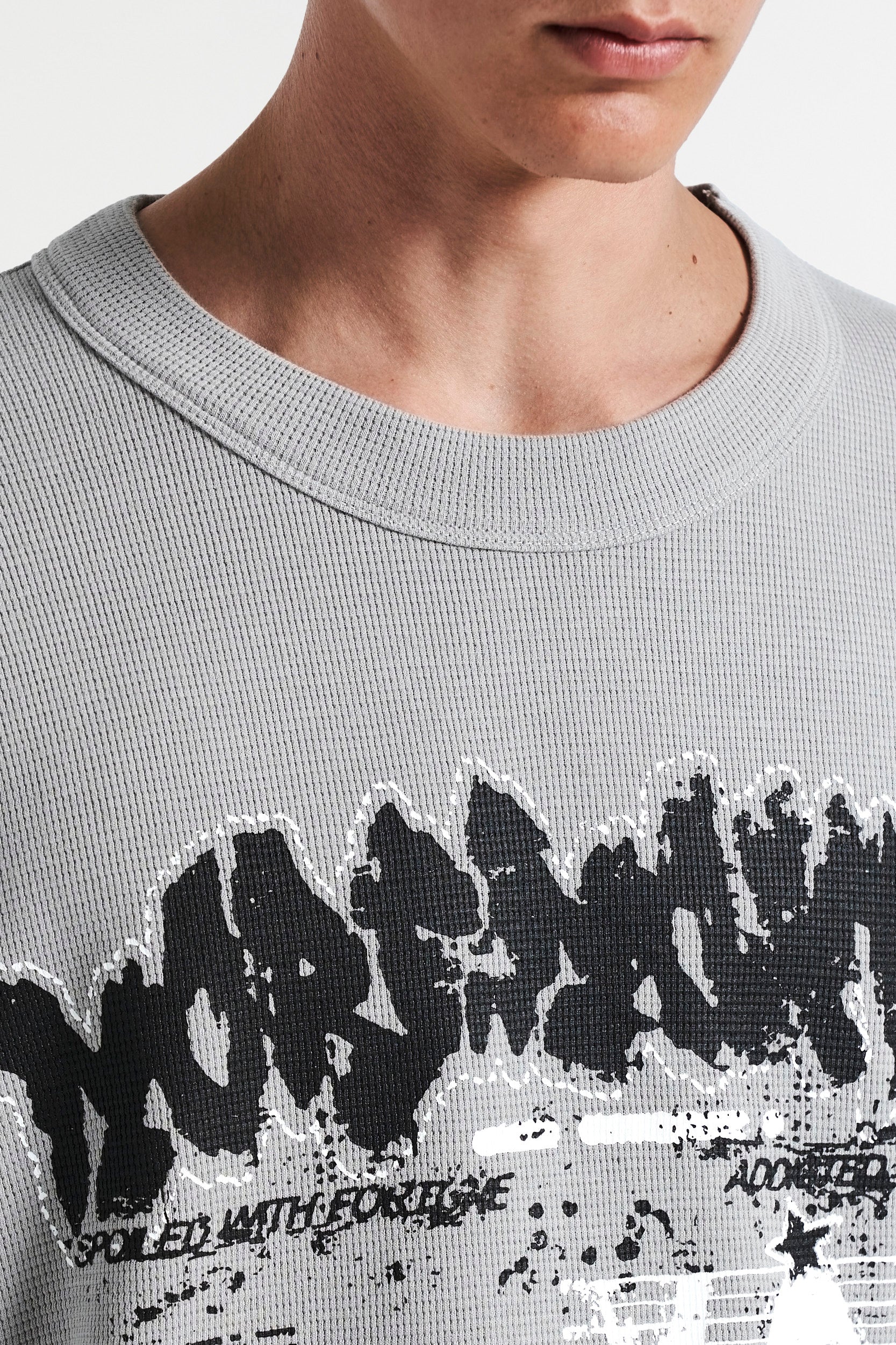 MUGSHOT WALL LONGSLEEVE ULTIMATE GRAY 