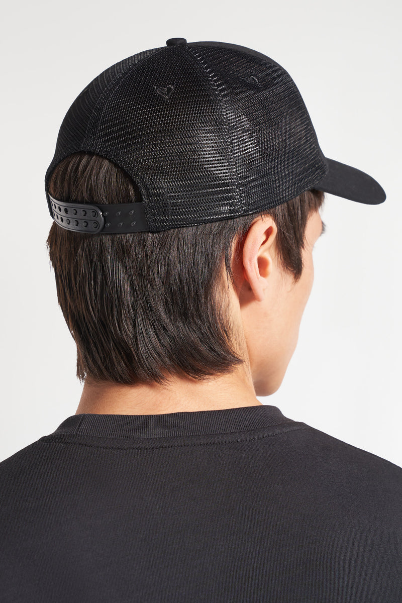 Black Streetwear Cap