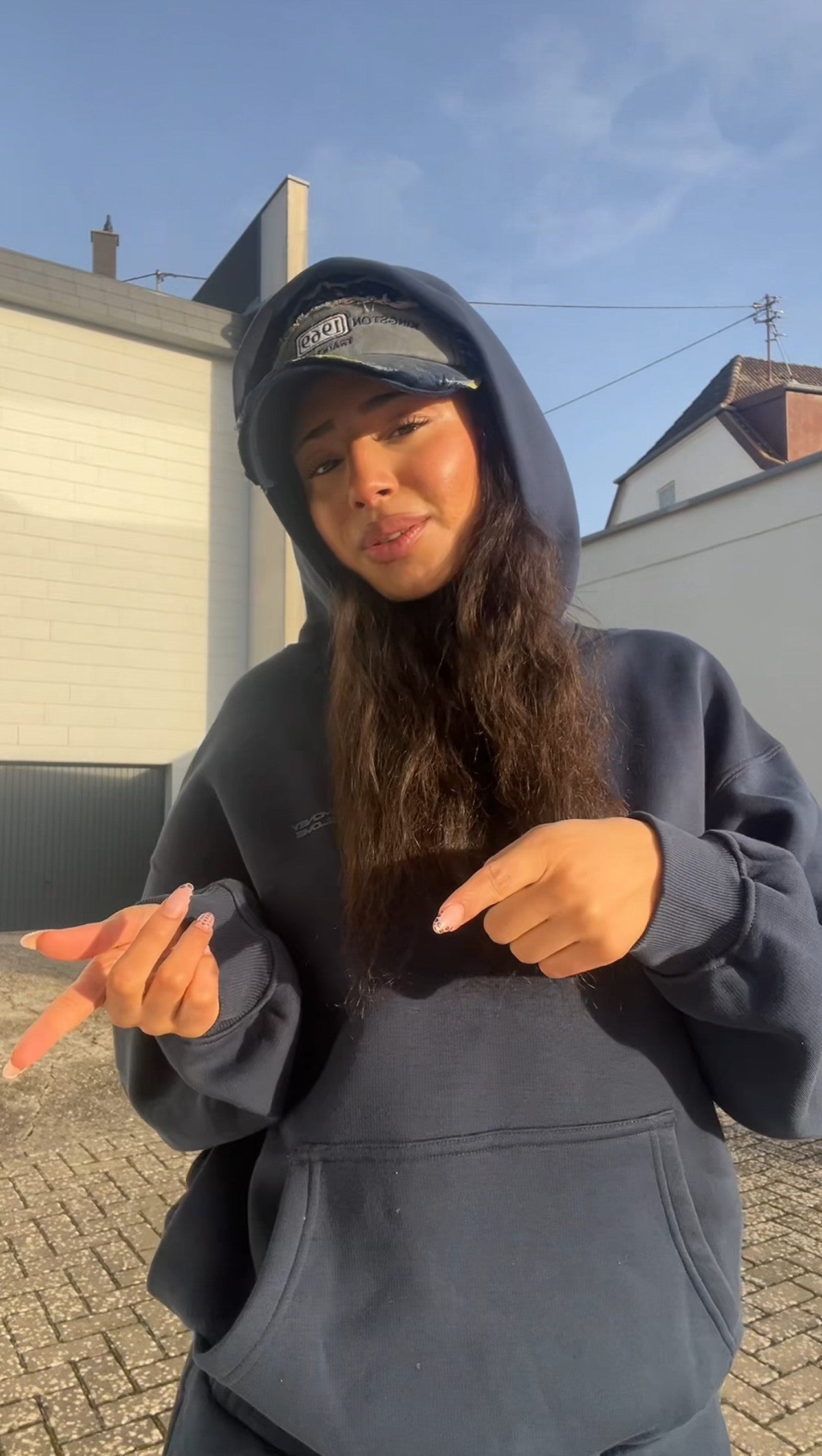 Load video: CloudsDarkGrey_UGC02