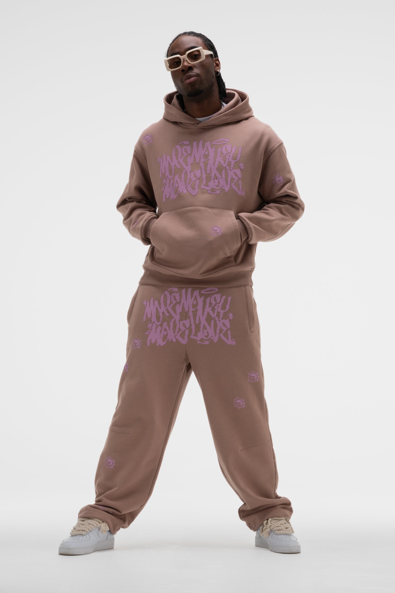 MOST WANTED HOODIE BROWN