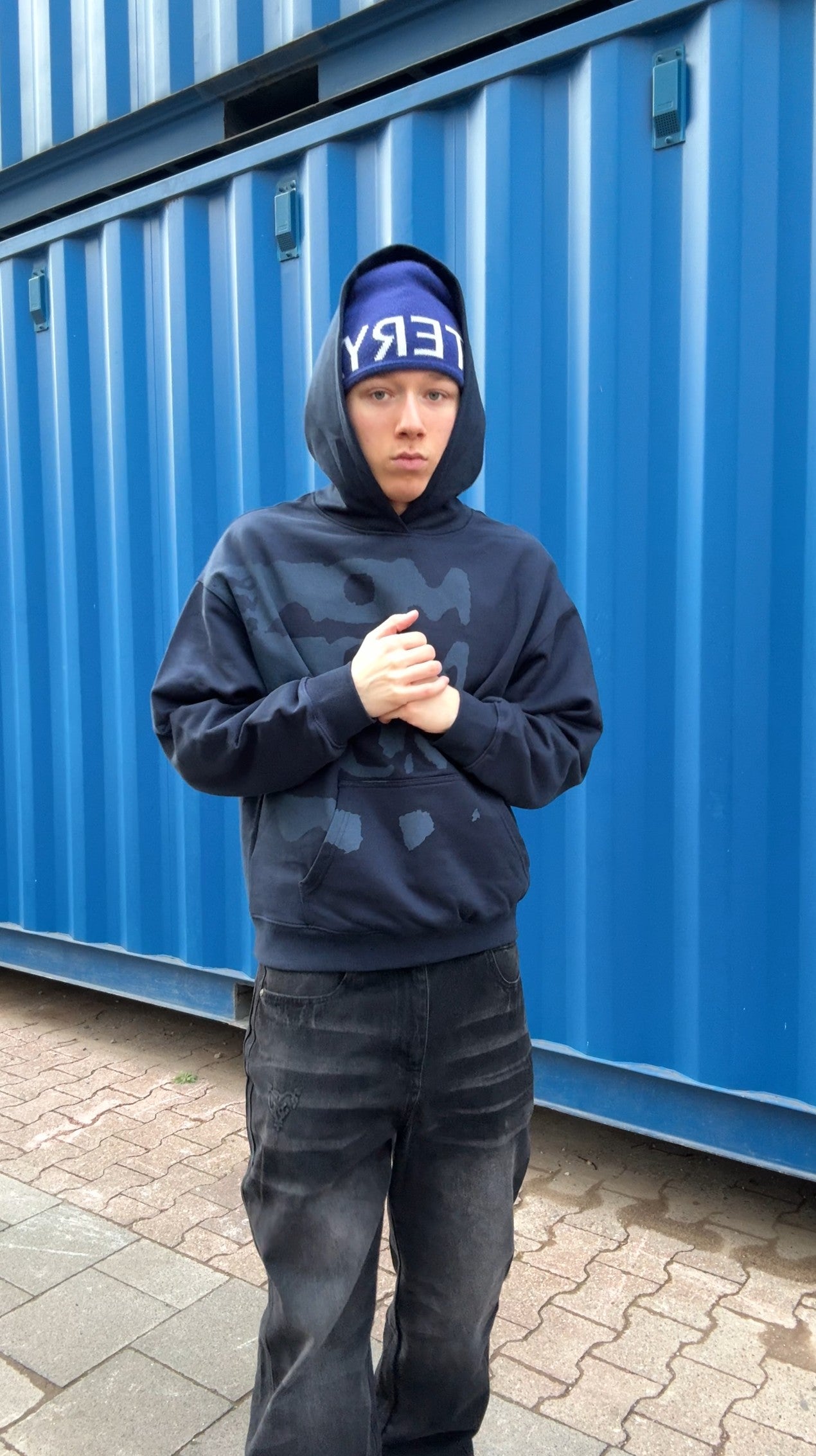 Load video: RadiantCashNavy_UGC02