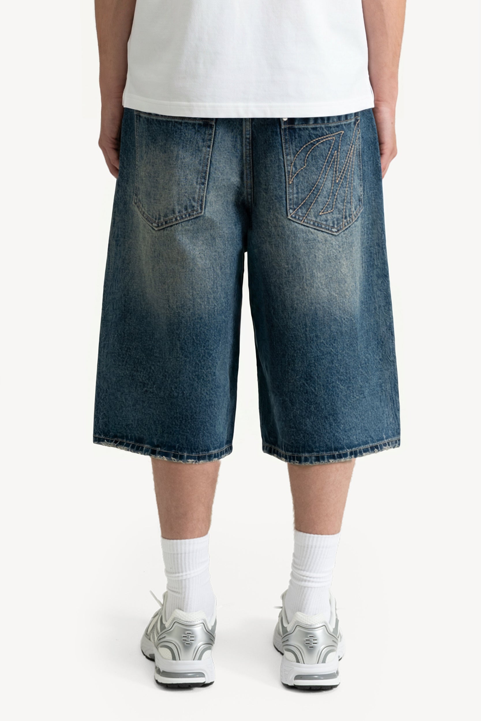 STUDDED JORTS WASHED BLUE