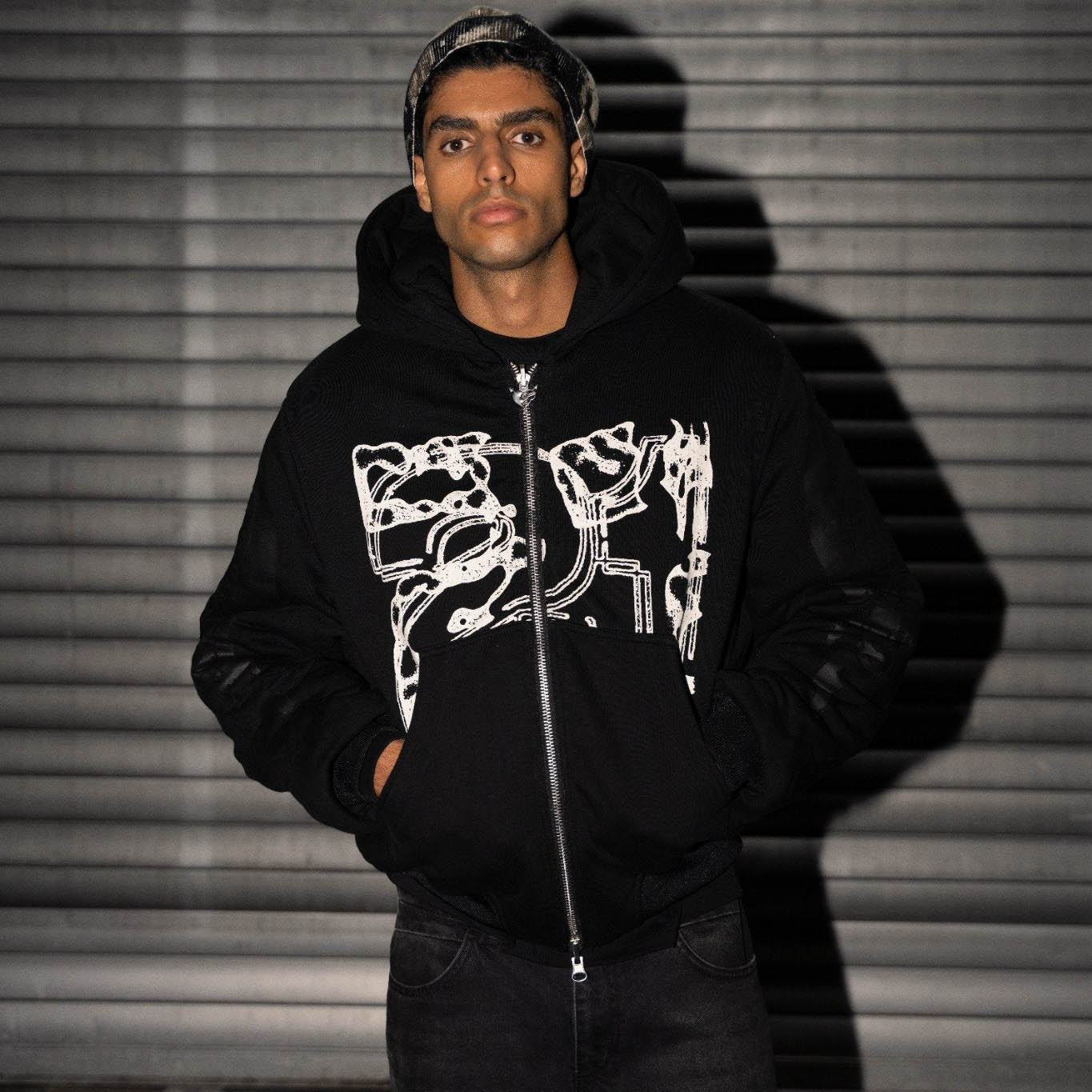 REVERSIBLE BOMBER JACKET BLACK 
