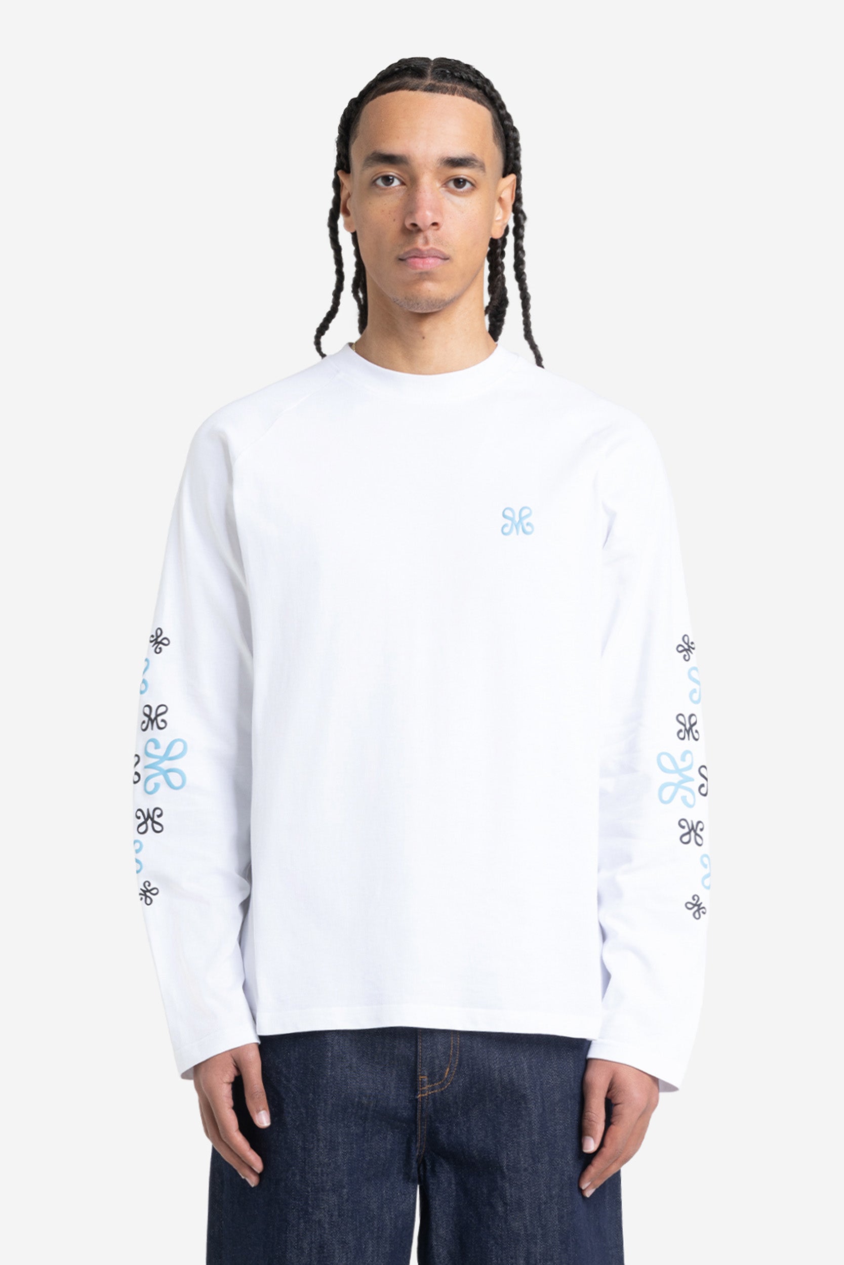 MONOGRAM LONGSLEEVE WHITE