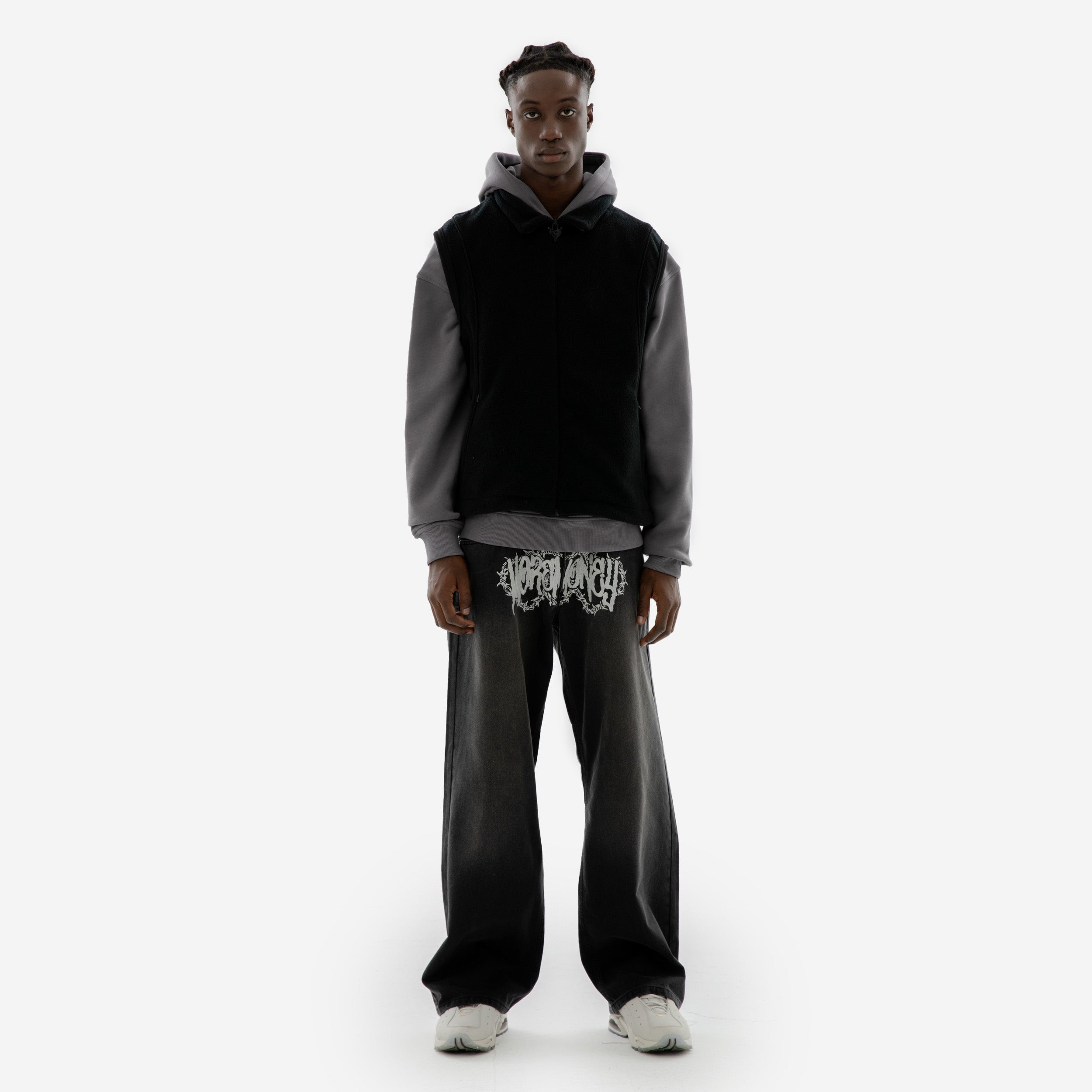 HEAVY HEART FLEECE VEST BLACK