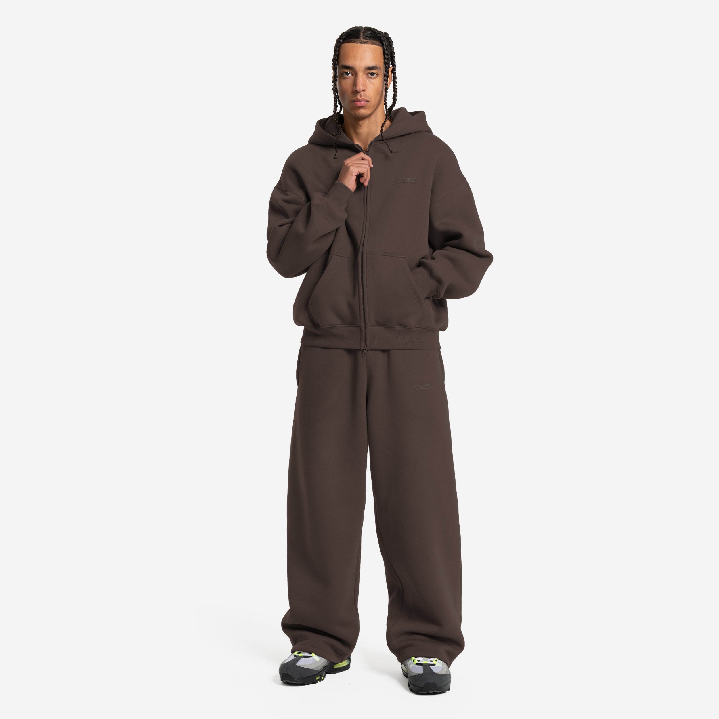 CLOUDS ZIP BROWN