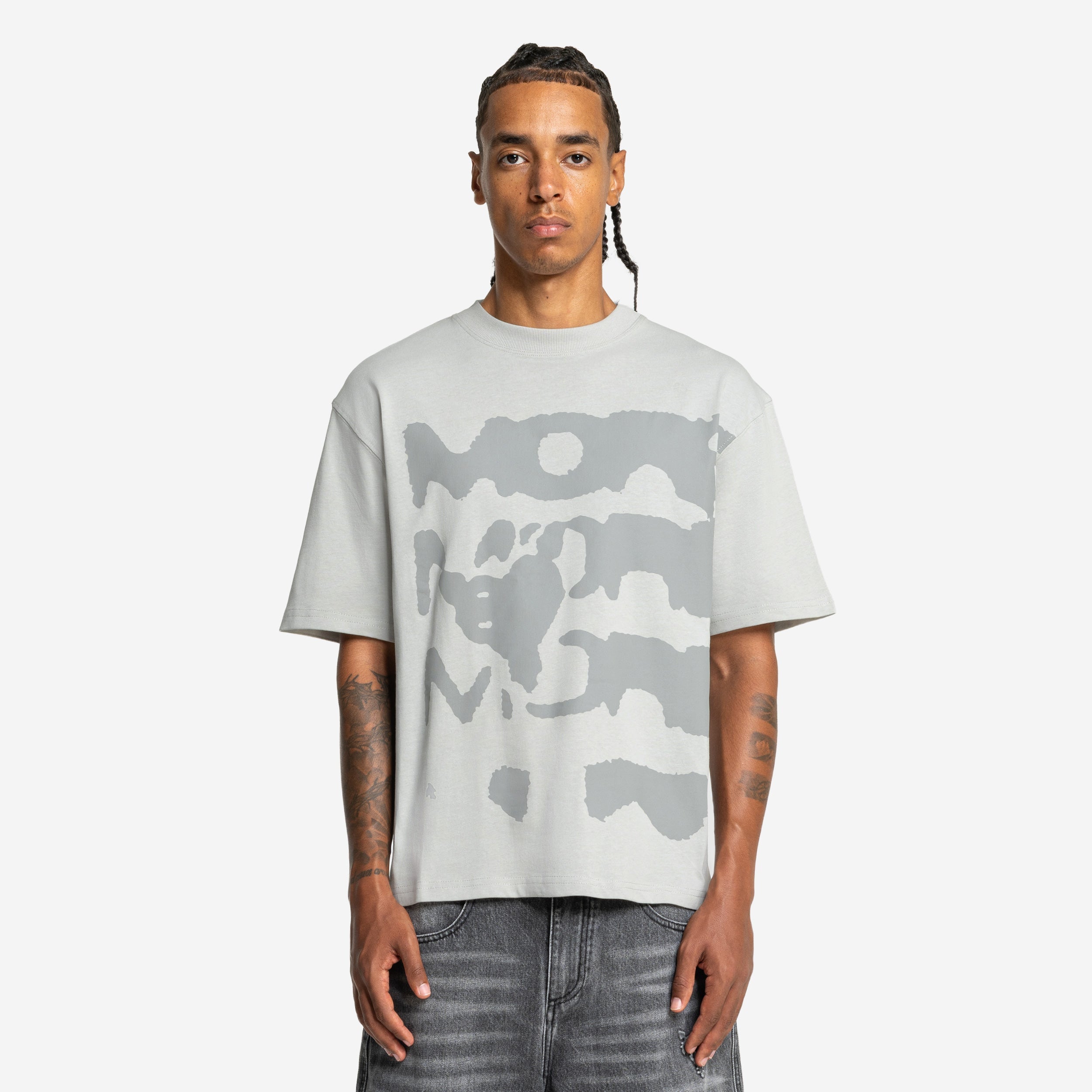 RADIANT CASH TEE LIGHT GREY
