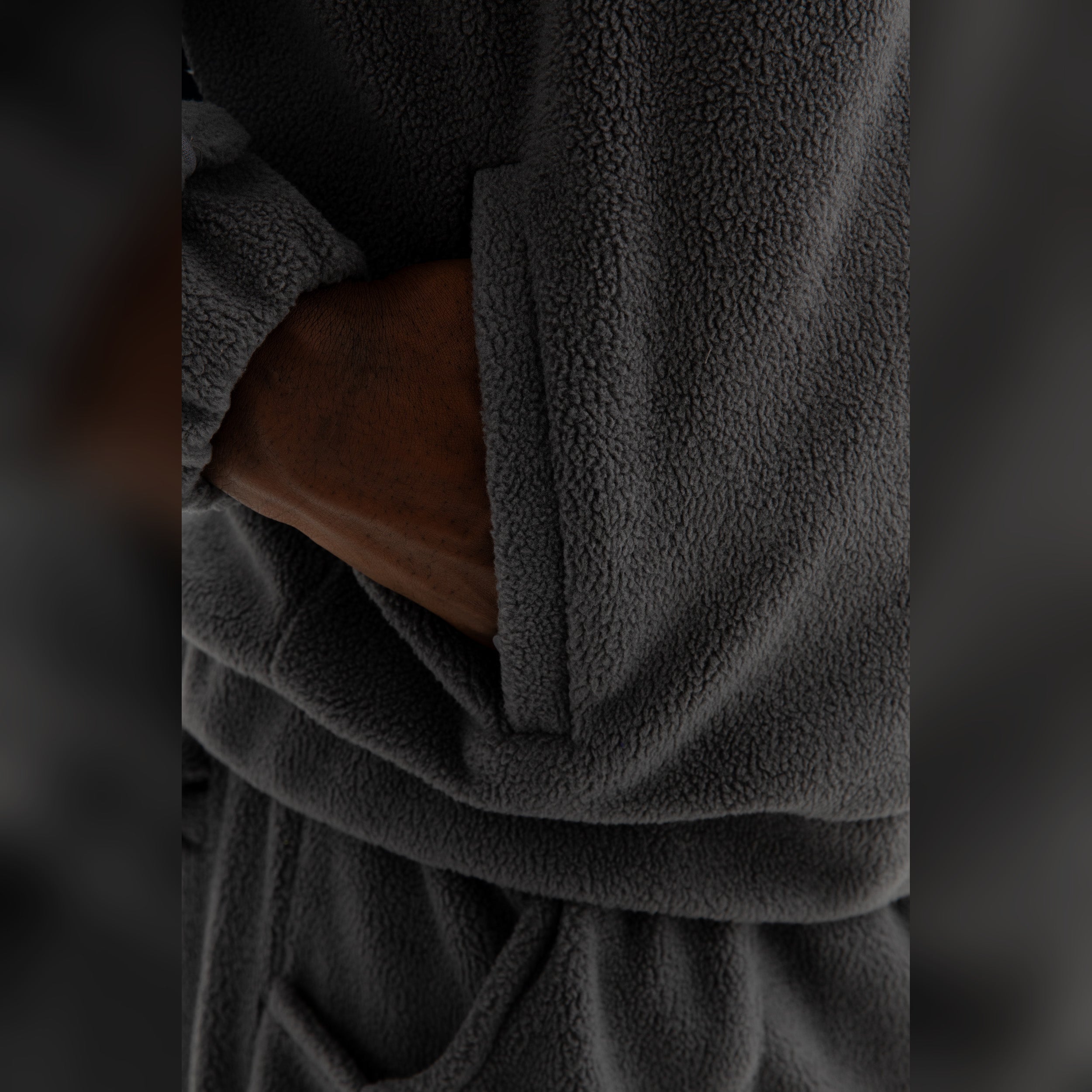 STAR WREATH FLEECE ZIP TORNADO GREY