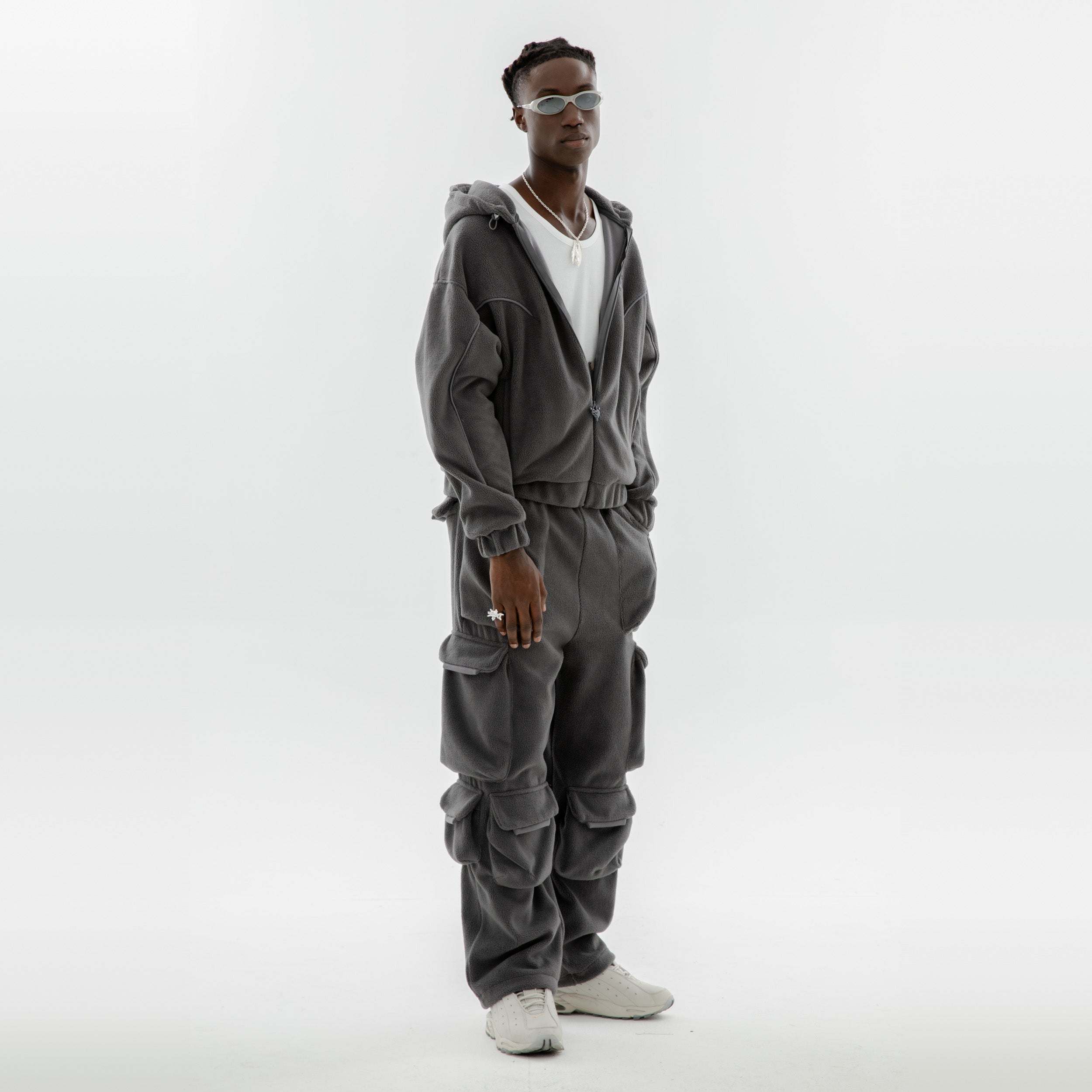 STAR WREATH FLEECE ZIP TORNADO GREY