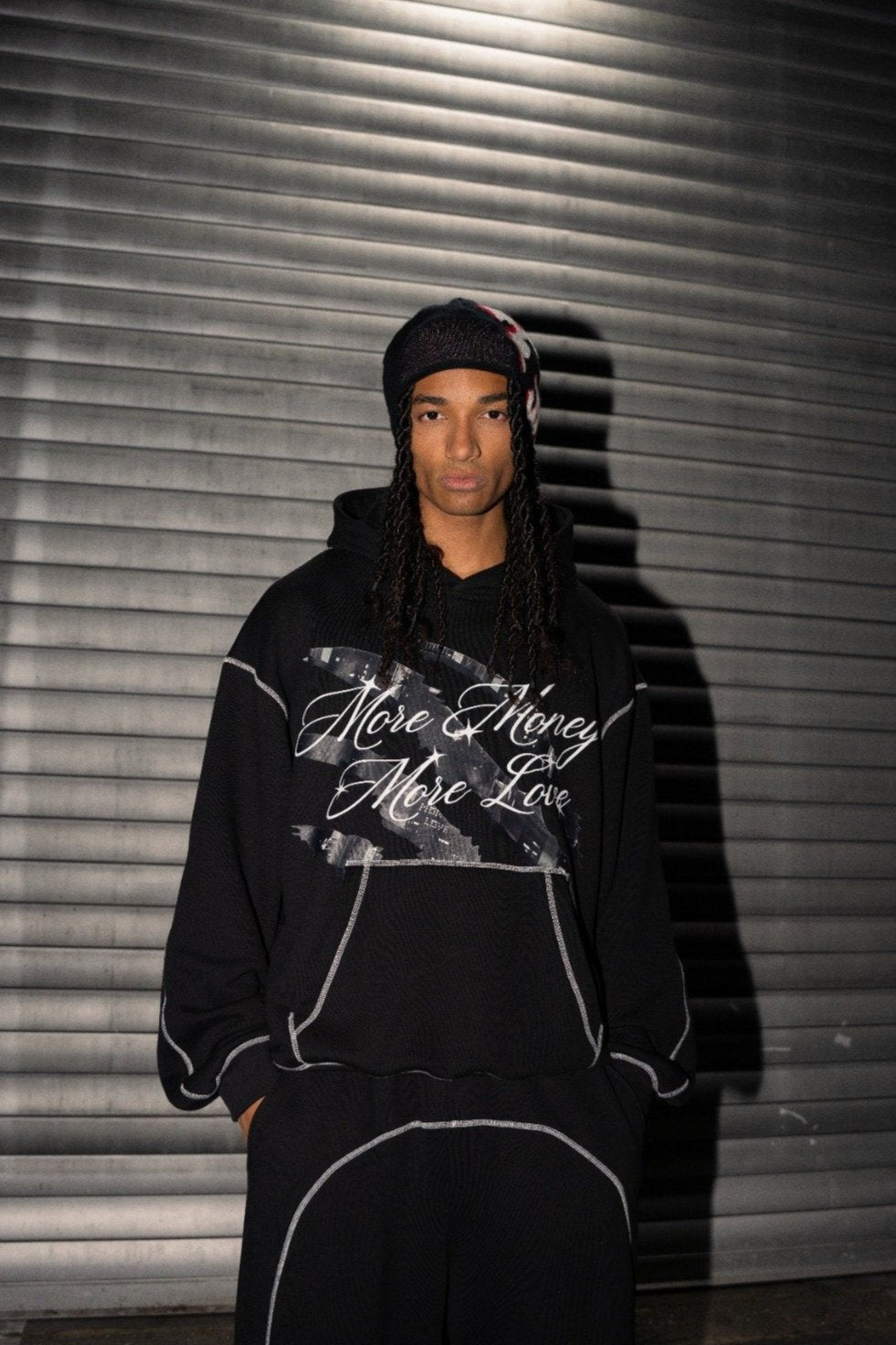 CITY LIGHTS FLATLOCK HOODIE